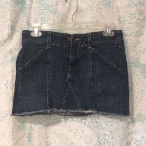 levi’s mini skirt